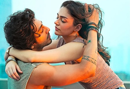 Saiyaara Title Track Makes History as First Indian Song to Top Spotify's Global Viral 50