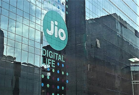 Dubai Siblings Hand Over their Domain to Reliance 'free of cost'