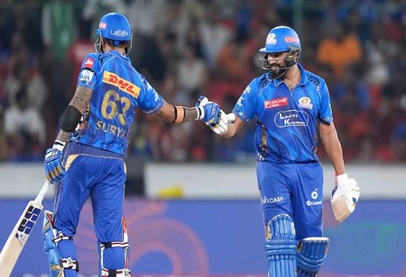 Mumbai Indians Dominate Sunrisers Hyderabad in IPL 2025 Showdown