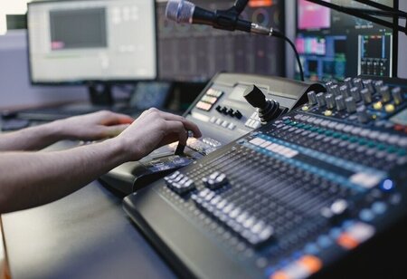 Top Music Labels Report Significant Earnings in India