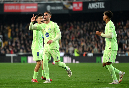 Barcelona Stuns Atletico Madrid with Thrilling 4-2 Comeback Victory